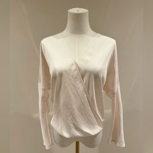 Vince Cream V-Neck Wrap Long Sleeve Top Size XS